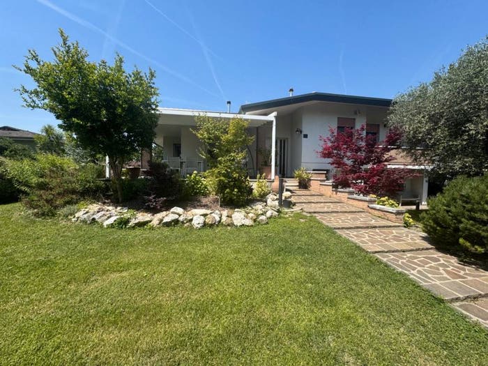 Casa con 6 locali in vendita in Via Paradisi, Fiesso d'Artico