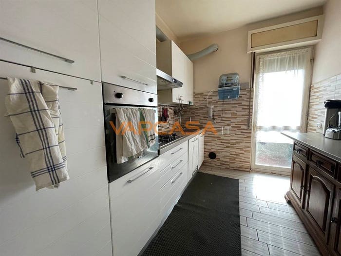 Appartamento quadrilocale in vendita in VIA INDIPENDENZA, Centro, Romano di Lombardia