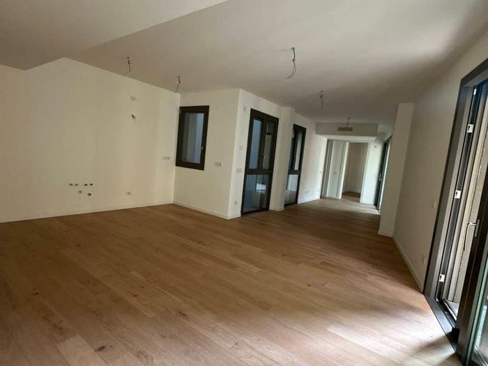 Appartamento trilocale in vendita in Borgo delle Grazie, Parco Ducale Oltretorrente, Parma