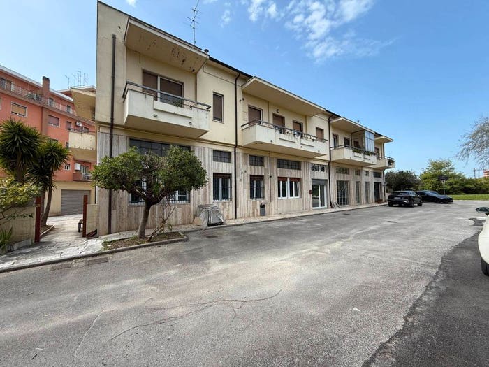 Appartamento trilocale in vendita in Via San Donato, Tirino, Pescara
