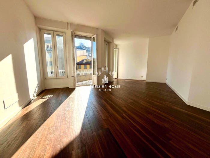 Appartamento quadrilocale in vendita in Corso Venezia, San Babila, Milano