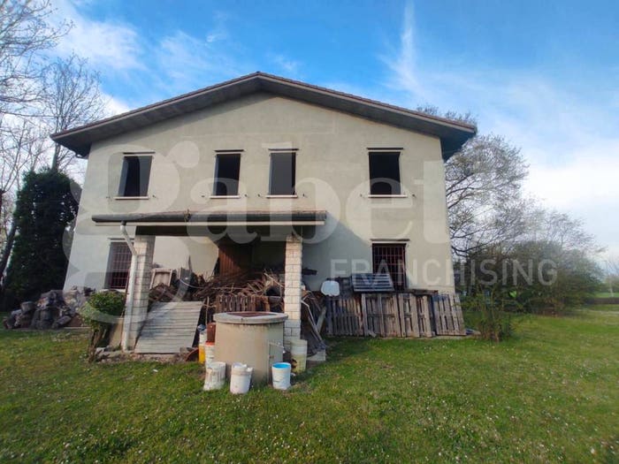 Casa con 5 locali in vendita in Via Del Bordone, Corticella, Bologna