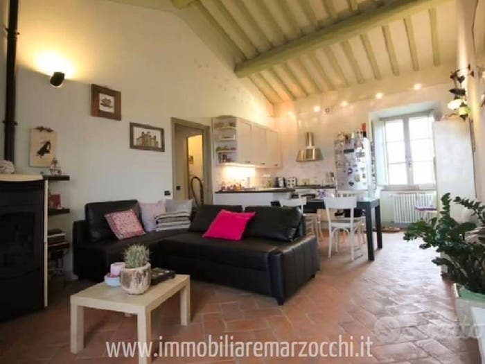 Appartamento con 5 locali in vendita in Str di Santa Colomba, Monteriggioni