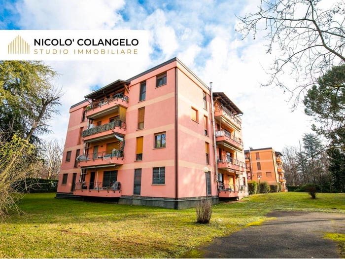 Appartamento quadrilocale in vendita in Via Don Primo Mazzolari, Centro, Garbagnate Milanese