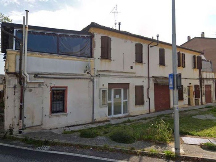 Casa con 6 locali in vendita in via Ravenna, Gaibanella, Ferrara