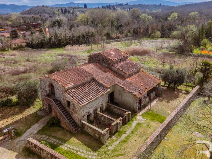 Casa con 6 locali in vendita in Località Quarata, Quarata, Arezzo