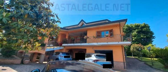 Casa con 6 locali in vendita in Via Celleta, Ceccano