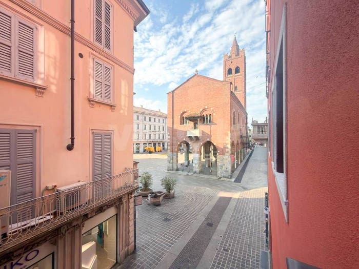 Appartamento trilocale in vendita in Via Napoleone, Centro Storico, Monza