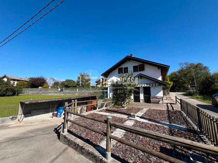 Casa con 6 locali in vendita in Via Meli, Centro, Sedico