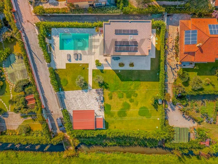 Casa con 6 locali in vendita in Vittoria Apuana, Forte dei Marmi