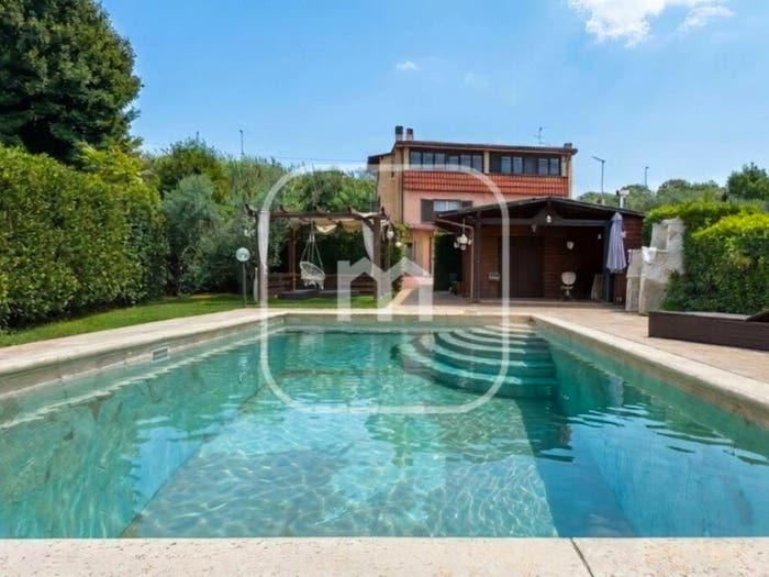 Casa con 5 locali in vendita in Via Colle Pallone Nuovo, Centro, Zagarolo