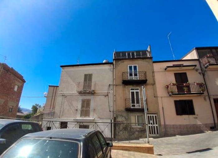 Appartamento con 6 locali in vendita in Via Acquanuova, Cerami