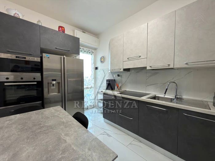 Appartamento trilocale in vendita in Via Giosuè Carducci, Stazione, Lissone