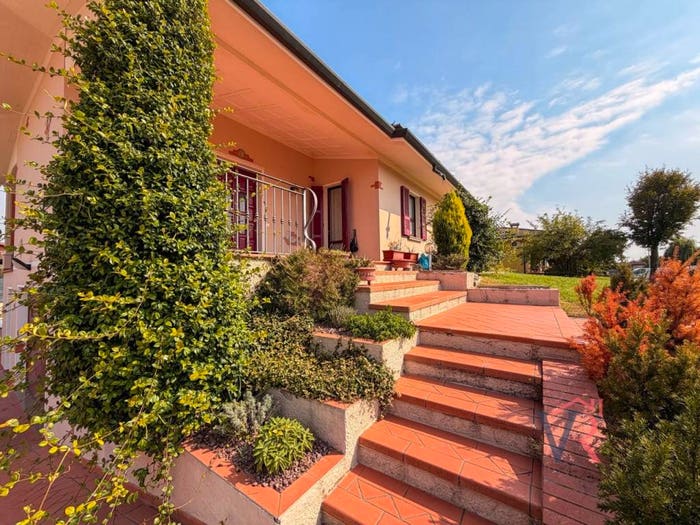 Casa quadrilocale in vendita in Via San Francesco d'Assisi, Maclodio