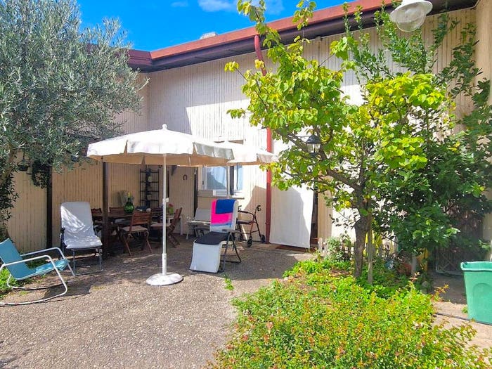 Casa bilocale in vendita in Via del Lago, Villaggi, Castelletto Sopra Ticino