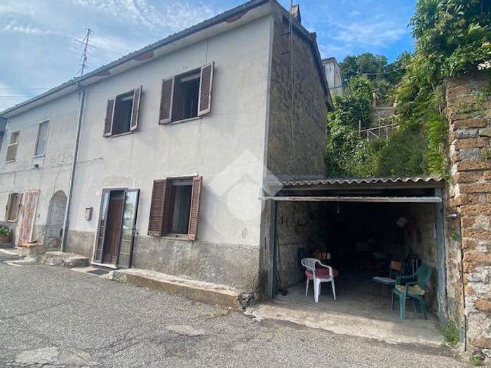Casa trilocale in vendita in Via Coste, Centro, Montefiascone