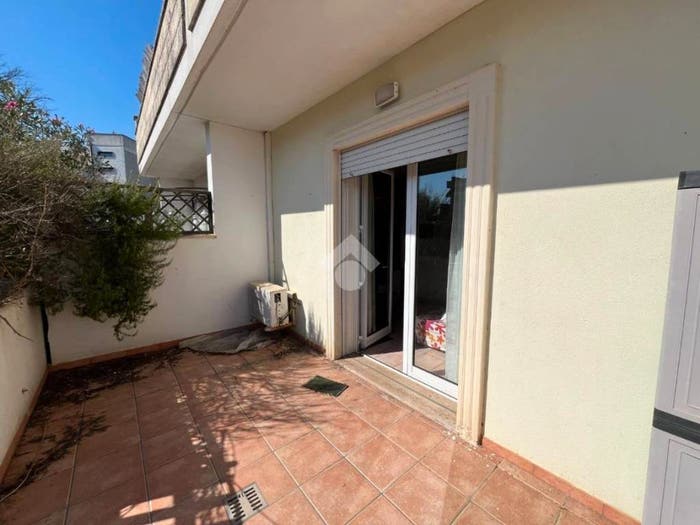 Appartamento monolocale in vendita in Via montenegro, Lizzanello