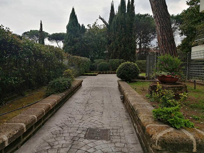 Appartamento trilocale in vendita in Viale Alcide De Gasperi, Caulonia