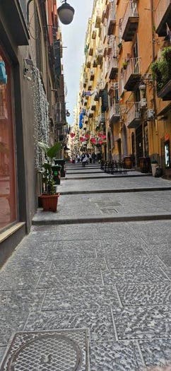 Appartamento con 5 locali in vendita in Via Chiaia, Monte di Dio, Napoli