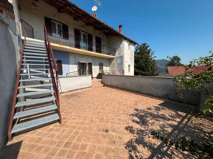 Casa con 6 locali in vendita in Via Solombra, Centro, Martiniana Po