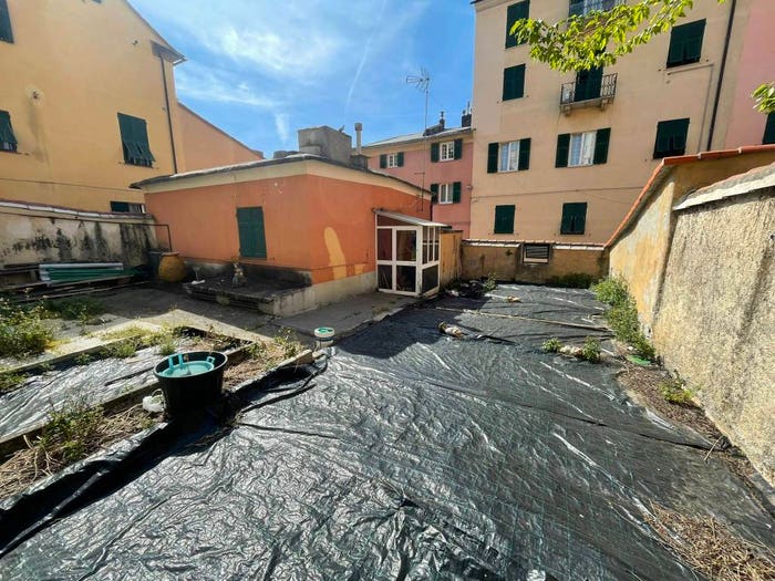 Appartamento trilocale in vendita in Via Arnaldo Fusinato, Pra', Genova