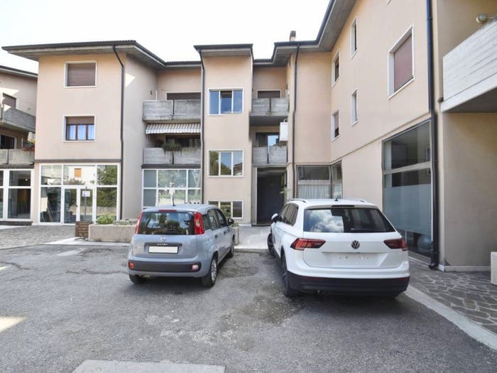 Appartamento trilocale in vendita in VIA GARDESANA A, Bussolengo