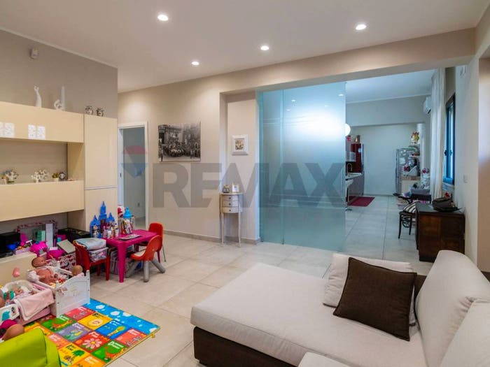 Casa con 5 locali in vendita in Via Vittorio Emanuele II, Centro Storico, Acireale