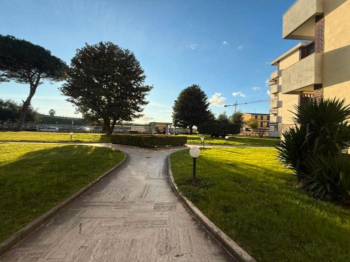 Appartamento trilocale in vendita in Via Abate Felice Toscano, Centro, Pomigliano d'Arco