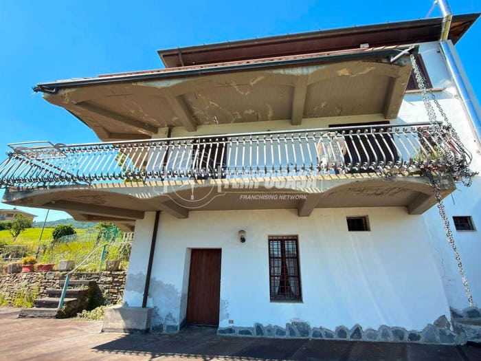 Casa con 6 locali in vendita in Via Zoppini, Chiesa, Foresto Sparso