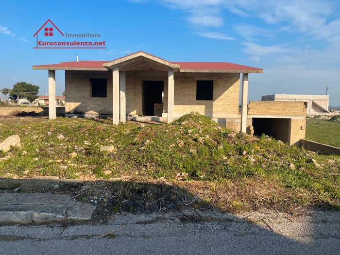 Casa con 5 locali in vendita in Via Lecce, Felline, Alliste