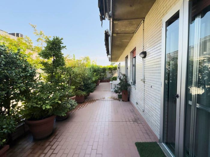 Appartamento quadrilocale in vendita in Via Soperga, Centrale, Milano