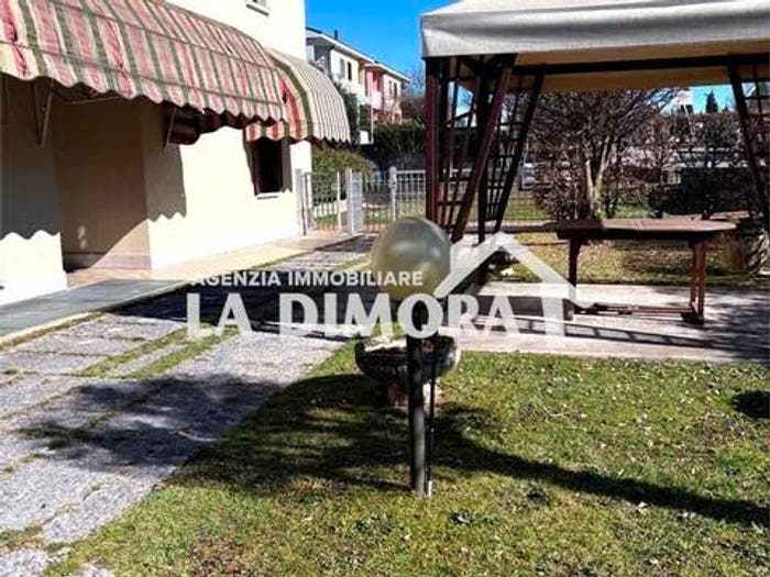 Casa con 6 locali in vendita in Centro, Pieve di Soligo