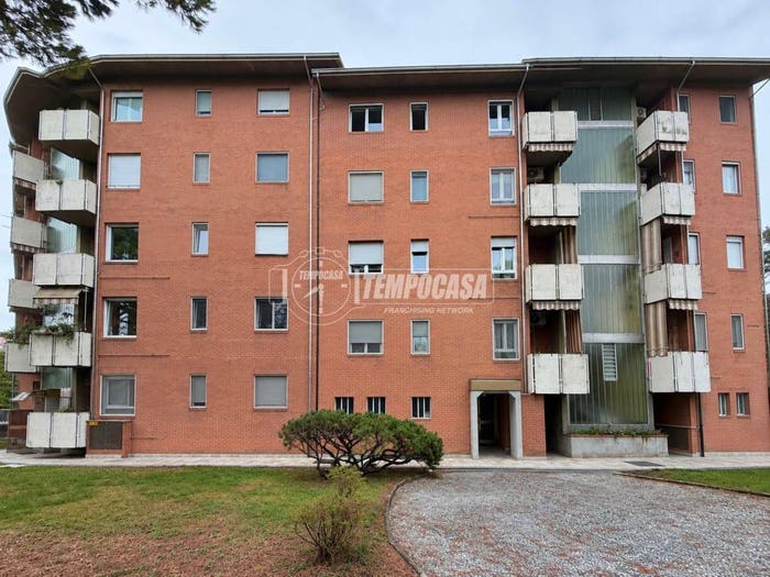 Appartamento con 5 locali in vendita in Via Imer Zona, Centro, Cossato