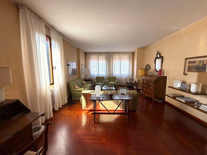 Appartamento quadrilocale in vendita in galleria degli Scrovegni, Scrovegni, Padova