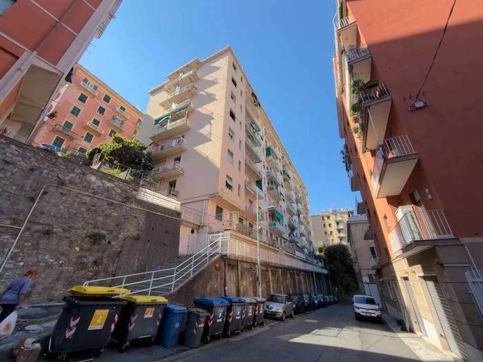 Appartamento trilocale in vendita in Via Giacomo Biga, Marassi, Genova