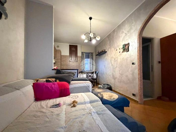 Appartamento trilocale in vendita in Via Monviso, Centro, None