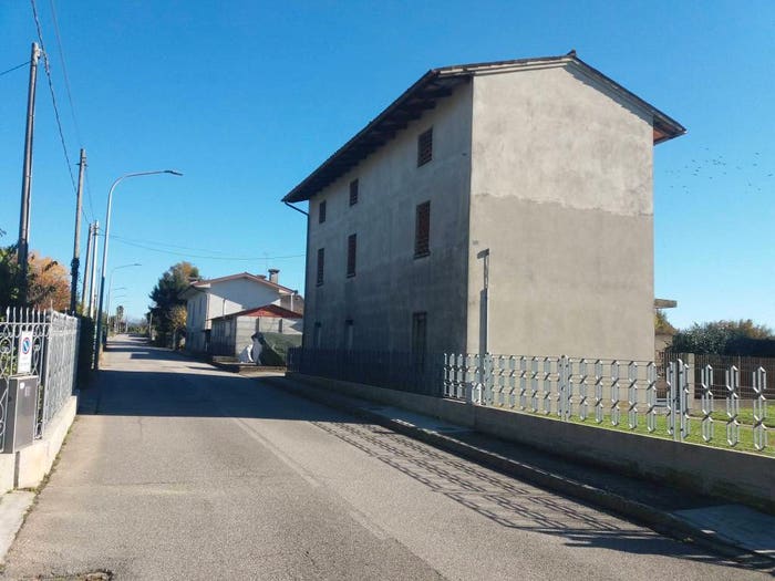 Casa in vendita in Via Campos, Centro, Majano