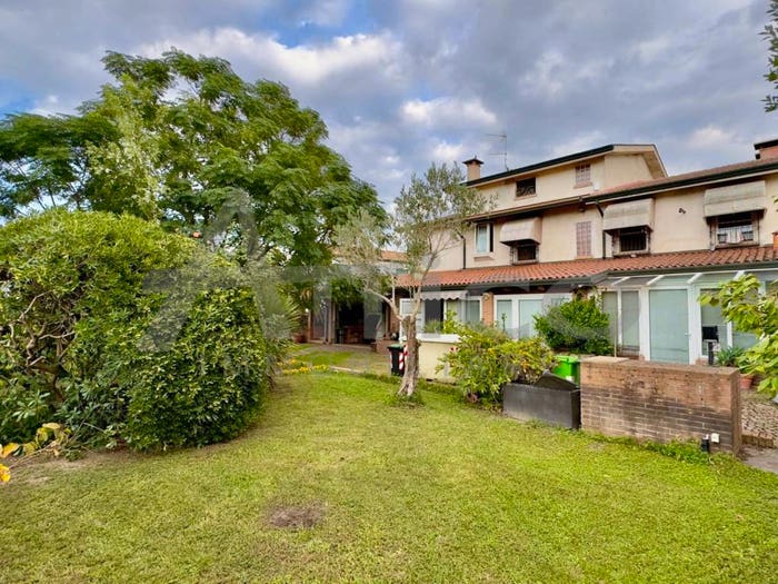 Casa con 6 locali in vendita in Via Arginone Cornè, Corné, Arquà Polesine