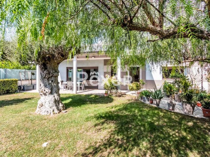 Casa con 6 locali in vendita in via Giovanni Bovio, Piazza Primavera Passariello, Pomigliano d'Arco