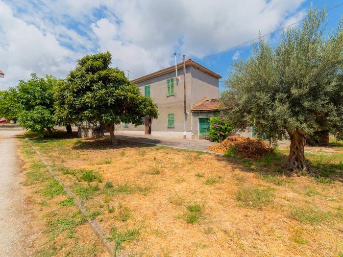 Casa quadrilocale in vendita in Via Lanciano, Casalbordino Miracoli, Casalbordino
