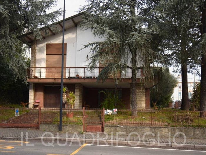 Casa con 5 locali in vendita in Via Fiorenzuola, Centro Urbano, Cesena