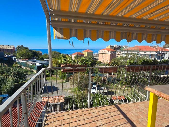 Casa quadrilocale in vendita in Fornaci, Framura