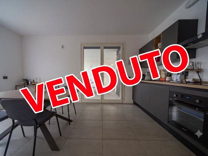 Appartamento quadrilocale in vendita in Via S Cassiano, Macherio