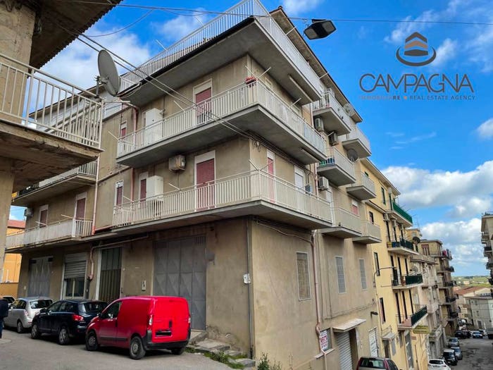 Appartamento quadrilocale in vendita in Via Italia, Canicattì