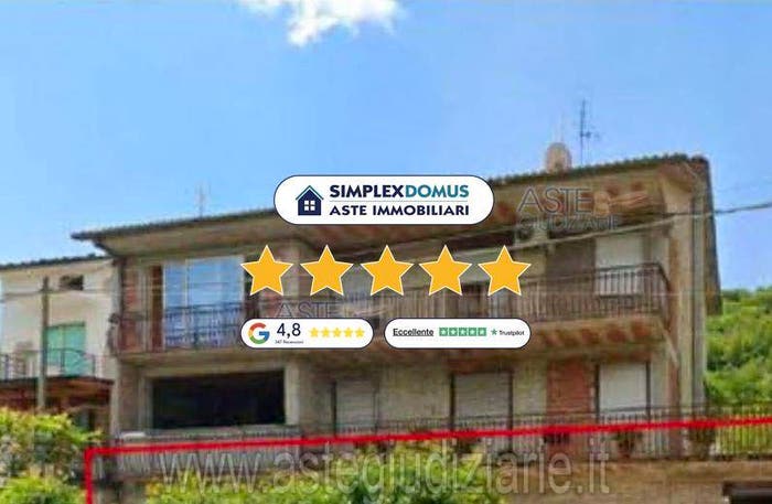 Appartamento con 6 locali in vendita in Via Valle Bernardo, Centro, Lenola