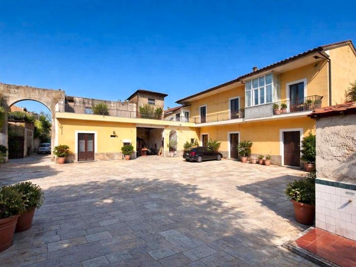 Casa con 6 locali in vendita in Vico roma, San Marcellino