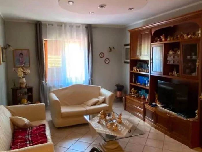 Appartamento con 5 locali in vendita in Via della Repubblica, Grottolella