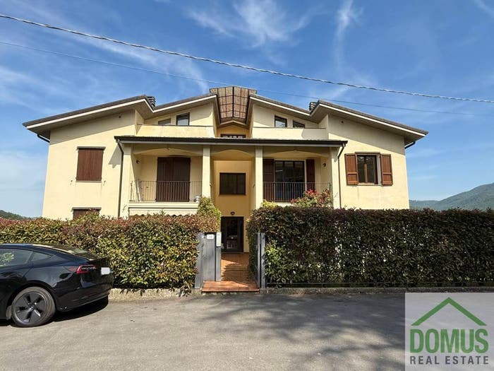 Appartamento trilocale in vendita in San Remigio, Calestano