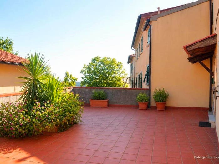 Appartamento con 6 locali in vendita in Castellina Marittima