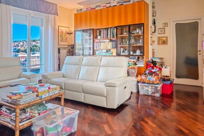 Appartamento con 6 locali in vendita in Adriatico, Ancona
